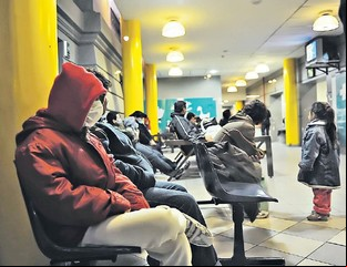 Amplían turnos telefónicos en los hospitales porteños