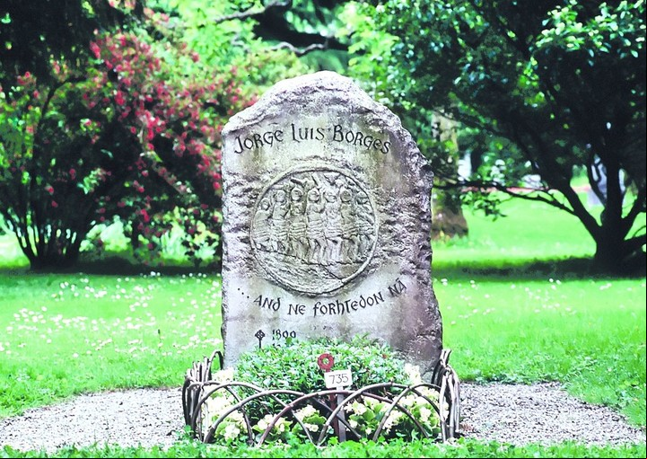 La tumba de Jorge Luis Borges, en Ginebra. Foto: archivo Clarín.