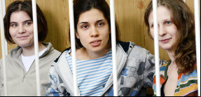 Las dos Pussy Riot buscadas por la policía lograron huir de Rusia