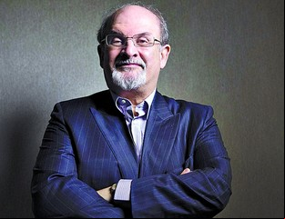 Salman Rushdie, el escritor de la cabeza de los tres millones de dólares