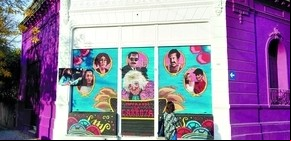 Villa Crespo de estreno: murales de películas en el Paseo de la fama