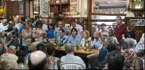 Lousteau, con vecinos, habló de inseguridad