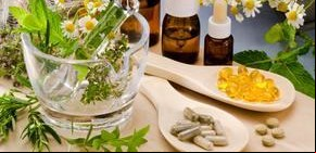 La RAE le bajó el pulgar a la homeopatía: ya no la considera un "sistema curativo"