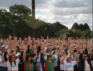 Más de 1.500 personas caminaron para promover la salud