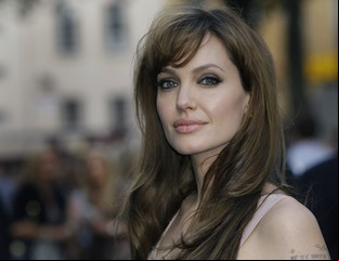 ¿Dormir con los hijos? Angelina contesta: “¡sí!”