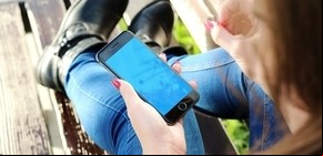 10 consejos para que el celular no nos cause "cuello de texto"
