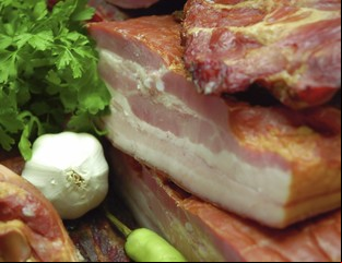 Reducir el consumo de carnes procesadas te conviene