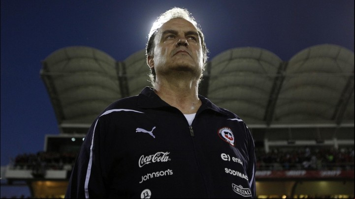 Del Mundial a la Casa de la Moneda: Harold Mayne Nicholls, el dirigente que llevó a Bielsa a la selección de Chile, anunció que se postulará a presidente