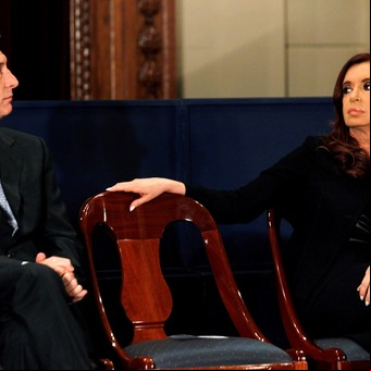 Macri vs. Cristina, economía vs. corrupción: qué dicen las últimas encuestas