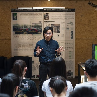 ¡Insólito! Una universidad china da clases para encontrar pareja