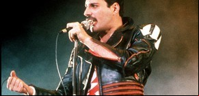 Freddie Mercury y su gran fracaso: el disco solista que hizo en base a sexo, champán y cocaína en Munich
