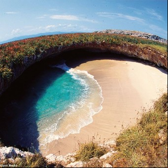 Restringen el ingreso a una de las playas más lindas del mundo