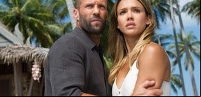 "El especialista: Resurrección": Balas y piñas, por amor