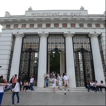 GPS para el panteón de Recoleta