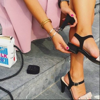 Zapatos con tacos intercambiables, una apuesta hacia la moda versátil