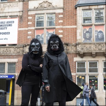 Guerrilla Girls, la potencia del arte feminista llega a Buenos Aires