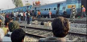 India: al menos 32 muertos y 50 heridos en accidente de tren
