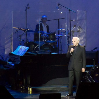 Charles Aznavour en el Gran Rex: el encanto de un artista eterno