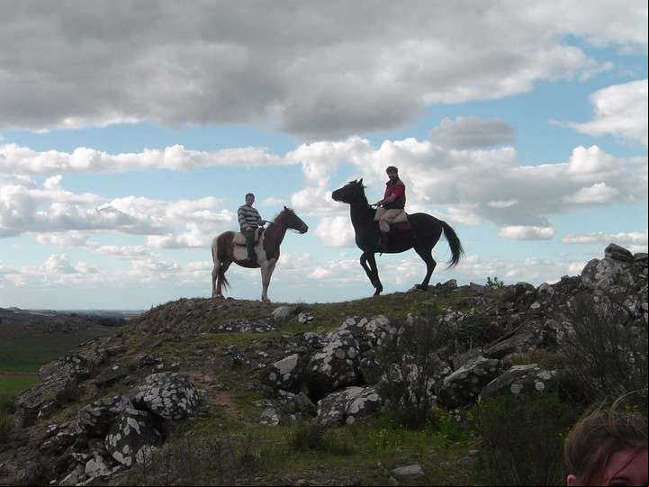 A caballo, una buena forma de recorrer las sierras de Tandil.