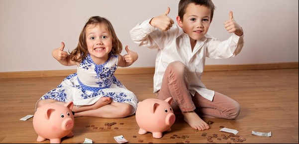 Cómo enseñar a tu hijo el hábito del ahorro