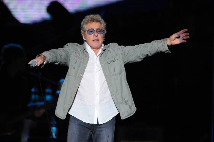 Entrega total. A los 73 años, Roger Daltrey da una masterclass que todo cantante de rock debería tomar en cuenta. (Foto: Martín Bonetto)
