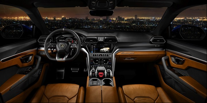 Lamborghini Urus.