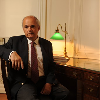 "Zaffaroni da vergüenza y debería ser removido de la Corte Interamericana"