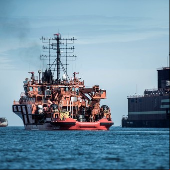 "Chernobyl en el mar": Rusia lleva al Ártico una plataforma nuclear flotante