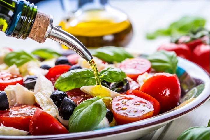 La dieta mediterránea es un ejemplo para cuidar la salud del cerebro y el corazón. 
