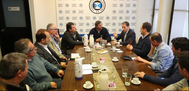 Intendentes peronistas, de visita en Federación Agraria