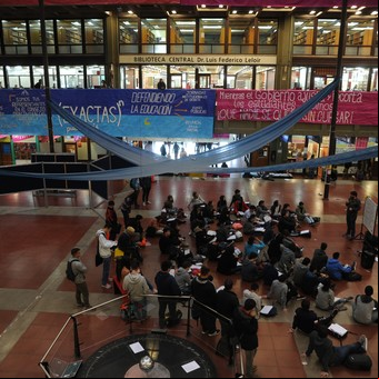 Compás de espera en la negociación entre el Gobierno y los docentes de las universidades