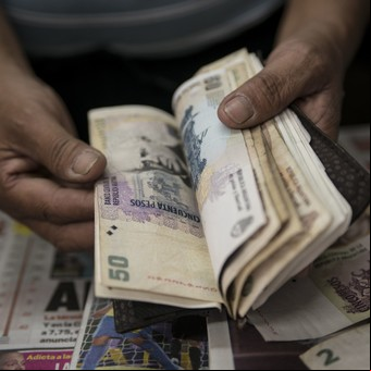 Devaluaciones históricas: qué pasó y cuándo fueron las más graves crisis cambiarias argentinas
