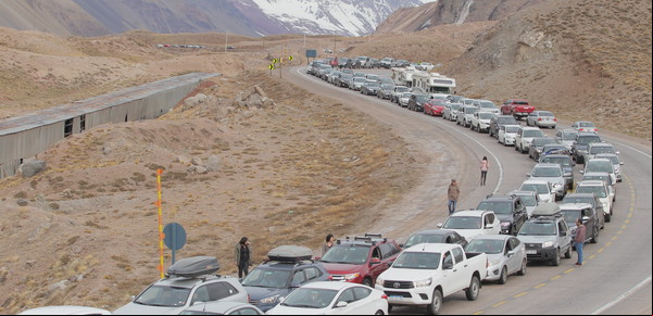La misma historia de siempre: 7 horas de demora para cruzar a Chile desde Mendoza