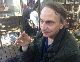 Después del impacto de su libro donde el Islam gobierna Francia, vuelve Michel Houellebecq