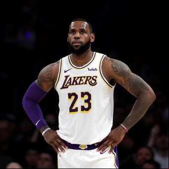 LeBron James publicó la letra de una canción y debió disculparse con la comunidad judía