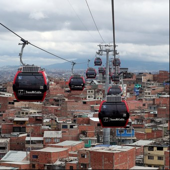 Tranvías, transbordadores y teleféricos: cómo imaginan las ciudades el futuro del transporte