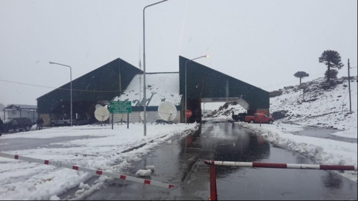 Cerraron el paso Pino Hachado por las fuertes nevadas. Cerraron el paso Pino Hachado por las fuertes nevadas