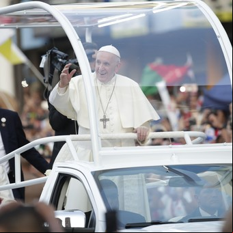 Antes de morir, Francisco donó el papamóvil para transformarlo en una clínica de salud para niños de Gaza
