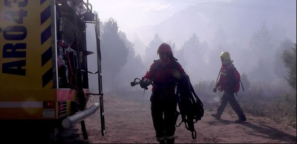 Del hantavirus a los incendios, Epuyén vive el peor verano de su historia