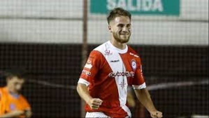 Alexis Mac Allister debió mejorar sus métricas para pasar a la Premier League. 