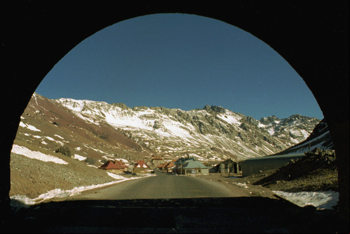 Las Cuevas, a pasos del cruce internacional de Mendoza a Chile.