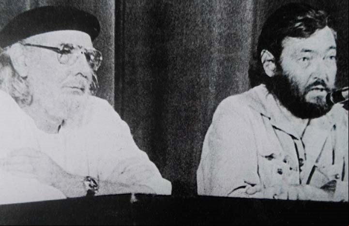 En Nicaragua, 1982. Junto al cura, poeta y revolucionario Ernesto Cardenal. Cortázar dio un apoyo fervoroso a la revolución sandinista.