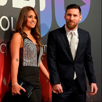 Antonela Roccuzzo relanza su firma de ropa con los hijos de Martín Demichelis y Evangelina Anderson