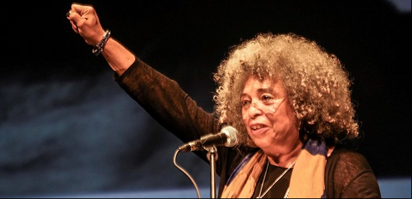 Angela Davis, un soplo de revolución para Montevideo