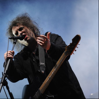 Este fin de semana, The Cure y Blur en Parque Sarmiento, Red Hot Chili Peppers en River, Leiva y Carlos Rivera en el Luna