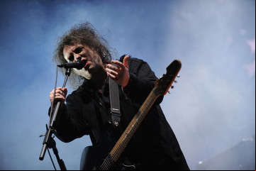 Este fin de semana, The Cure y Blur en Parque Sarmiento, Red Hot Chili Peppers en River, Leiva y Carlos Rivera en el Luna