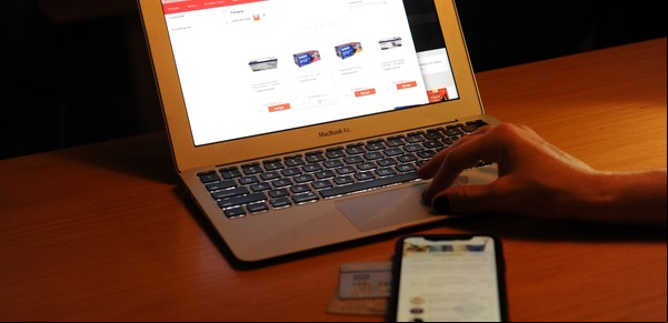 Los bancos apuestan a su propio ecommerce: venden desde celulares hasta recargas de la SUBE