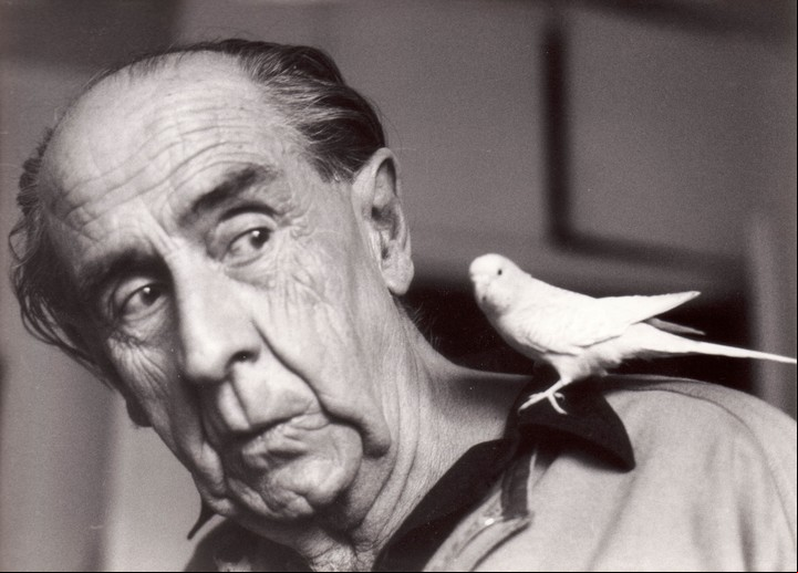 Alberto Breccia nació en Montevideo en 1919 y se convirtió en una figura clave del cómic argentino y mundial.