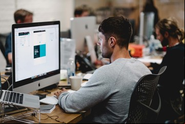 Aprender a programar gratis: cómo anotarse en el curso online para jóvenes estudiantes