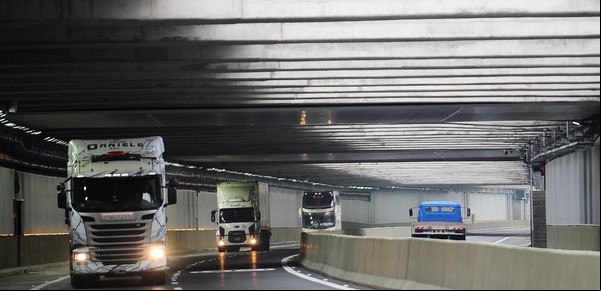 El Paseo del Bajo se podrá recorrer en auto en la primera edición de La Nochecita